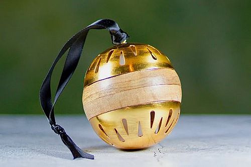 Boule Bois et Or de Parfum solide Santal Mysore ruban maron