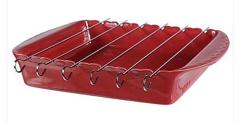 PLAT A FOUR AVEC BROCHETTES BBQ CARMIN