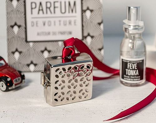 Petit Cube Parfum de voiture Fève Tonka