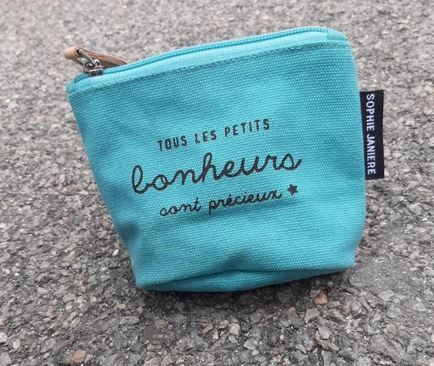 Porte monnaie « Tous les petits bonheurs sont précieux »