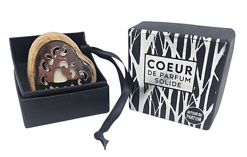 Petit Coeur Bois et Argent de Parfum solide : Parfum Cuir Mandarine ruban rouge